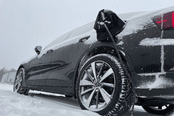 Väderskydd för ladduttag elbil