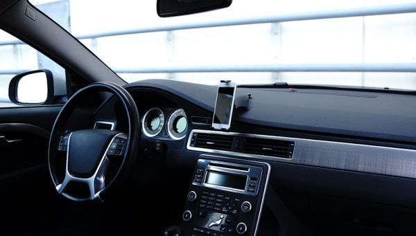 UNISYNK mobilhållare instrumentbräda